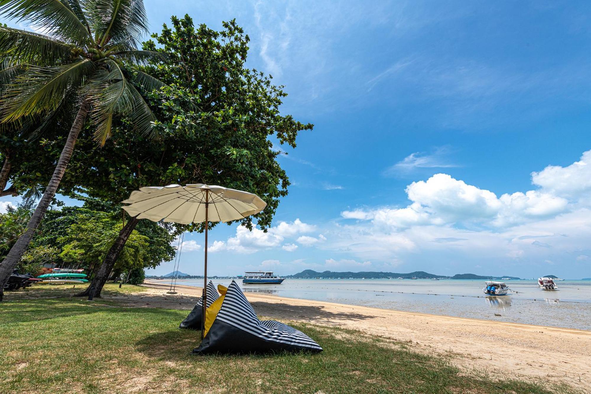 Blue Beach Grand Resort And Spa In Chalong Phuket By Dayuu Ban Saiyuan ภายนอก รูปภาพ