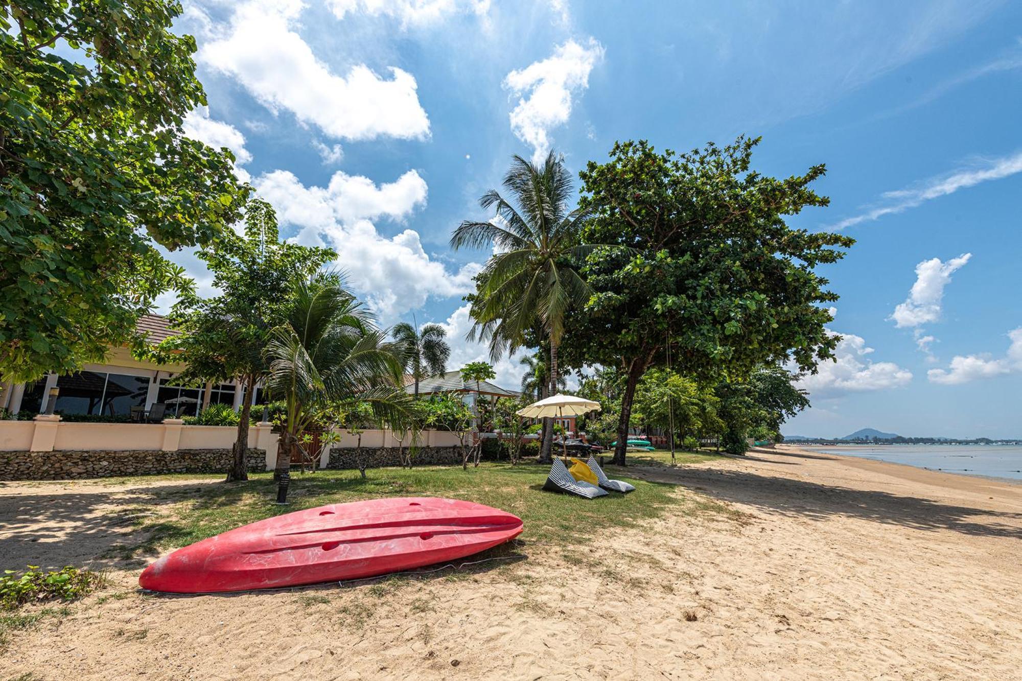 Blue Beach Grand Resort And Spa In Chalong Phuket By Dayuu Ban Saiyuan ภายนอก รูปภาพ