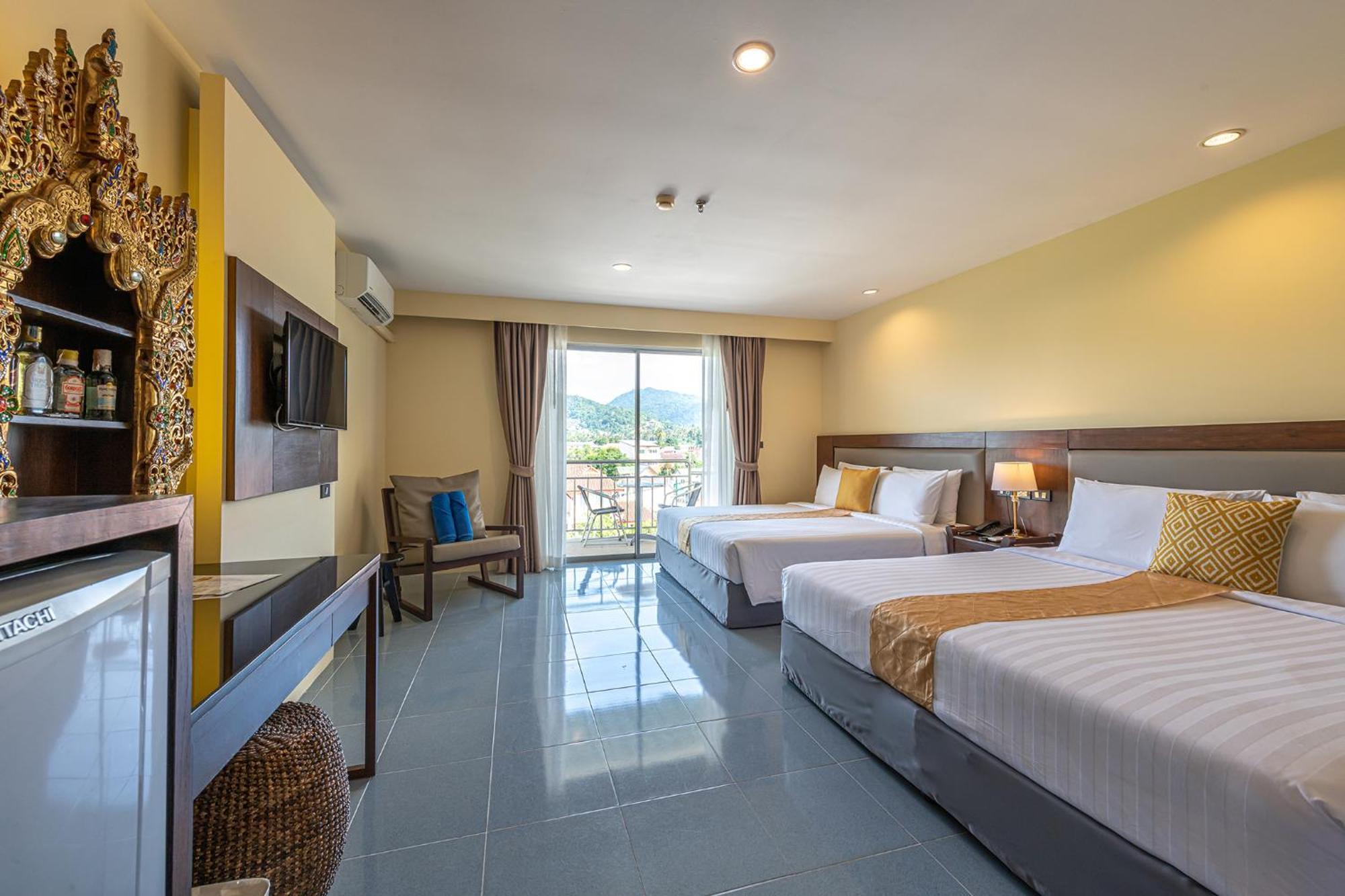 Blue Beach Grand Resort And Spa In Chalong Phuket By Dayuu Ban Saiyuan ภายนอก รูปภาพ
