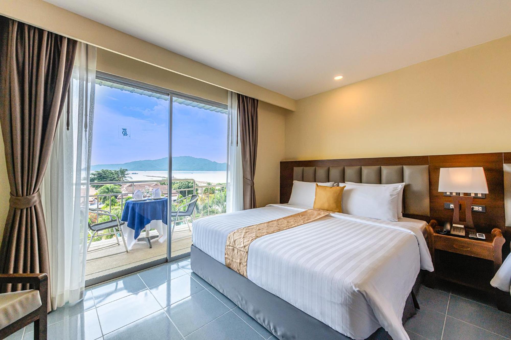 Blue Beach Grand Resort And Spa In Chalong Phuket By Dayuu Ban Saiyuan ภายนอก รูปภาพ