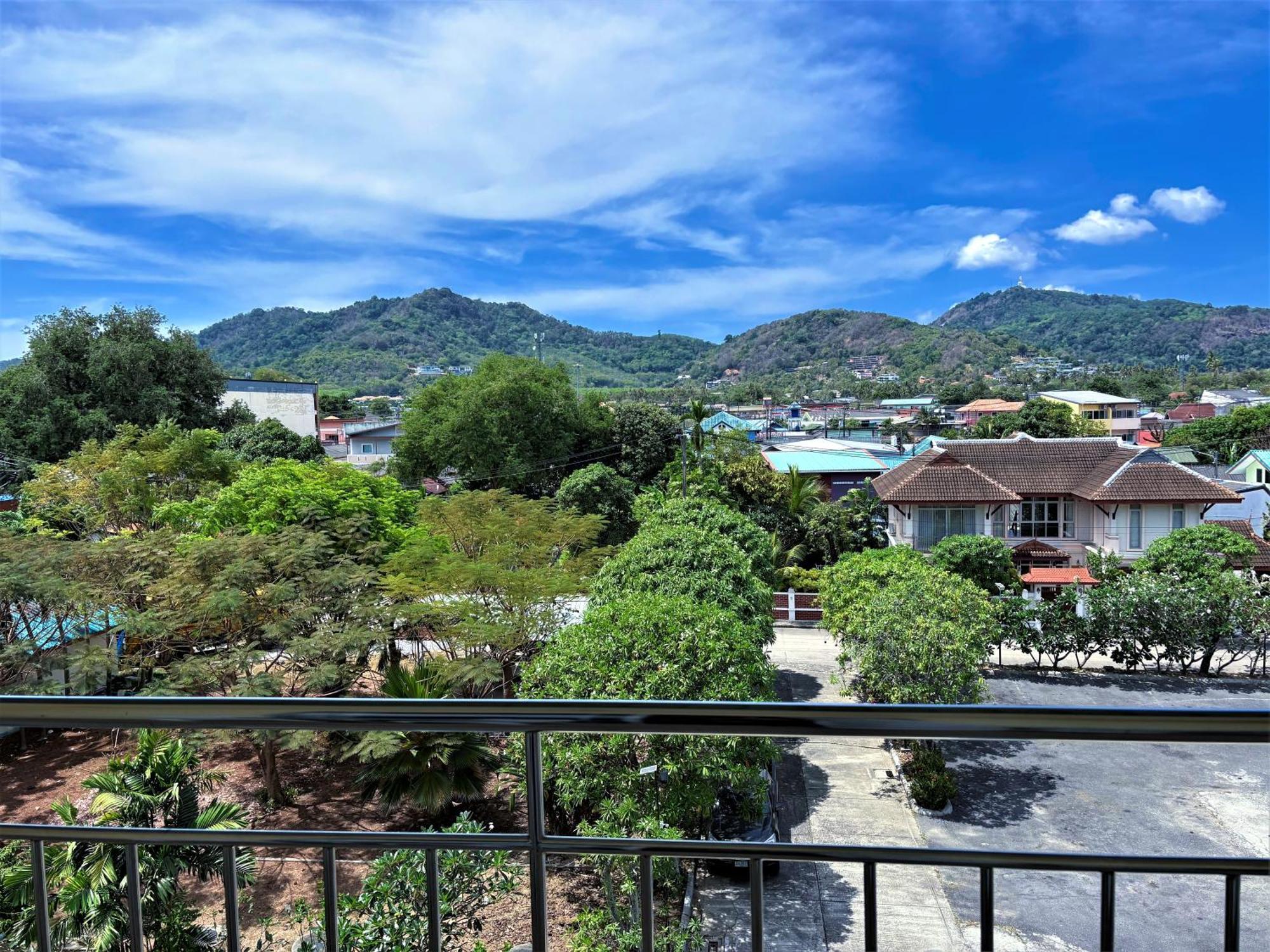 Blue Beach Grand Resort And Spa In Chalong Phuket By Dayuu Ban Saiyuan ภายนอก รูปภาพ